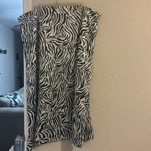 Elvi Size 20 Zebra Skirt